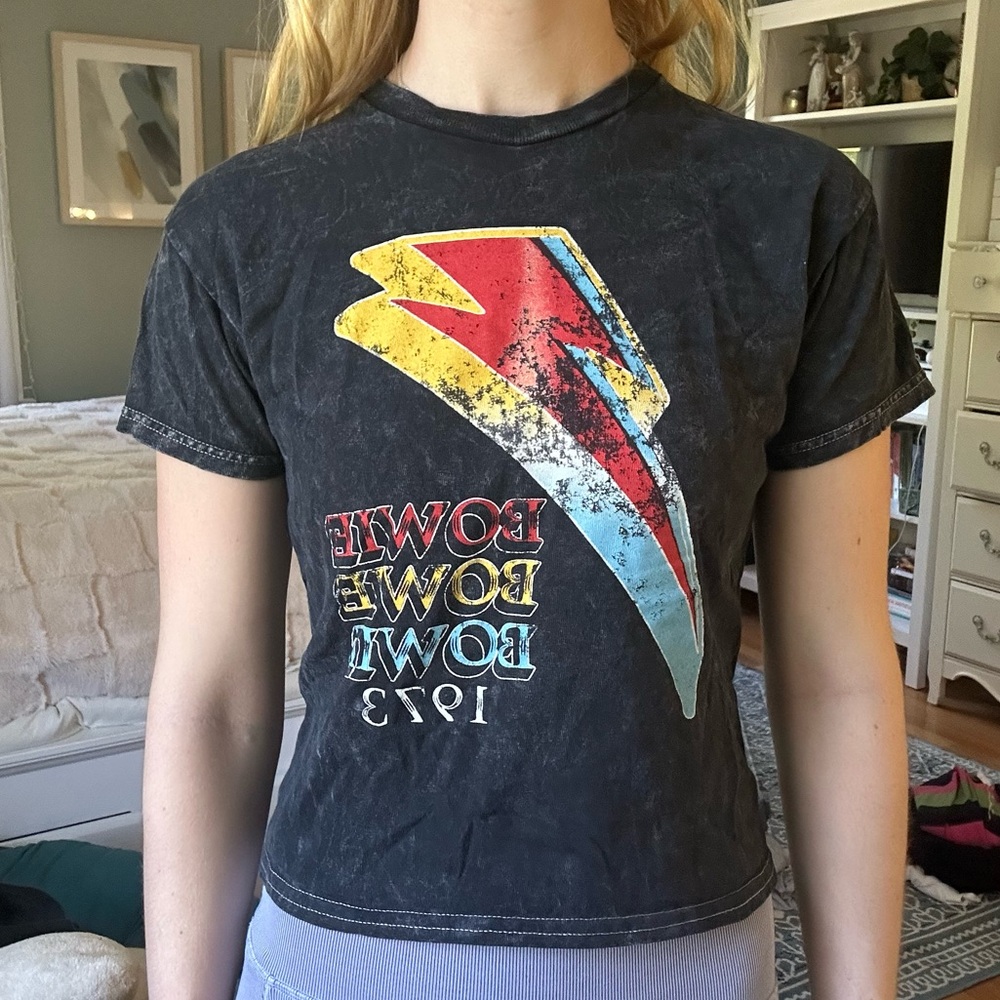 david bowie cropped graphic tee